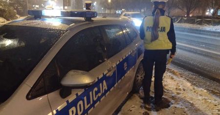"Suszyli" bez papierów. Policjanci ukarani