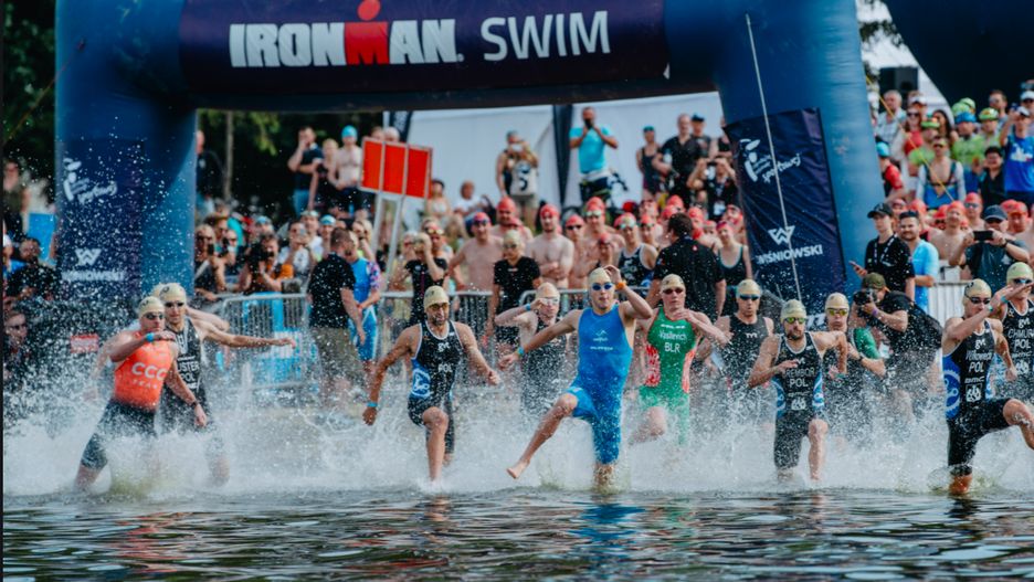 Warszawa. Triatloniści zaczną o poranku nad jeziorem Zegrzyńskim. Potem od 7 do 17 zawody odbywać się będą na warszawskich ulicach (Ironman) 