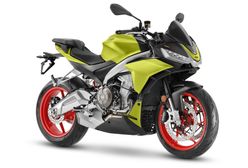 Debiutuje Aprilia Tuono 660. Lekki i zwinny naked