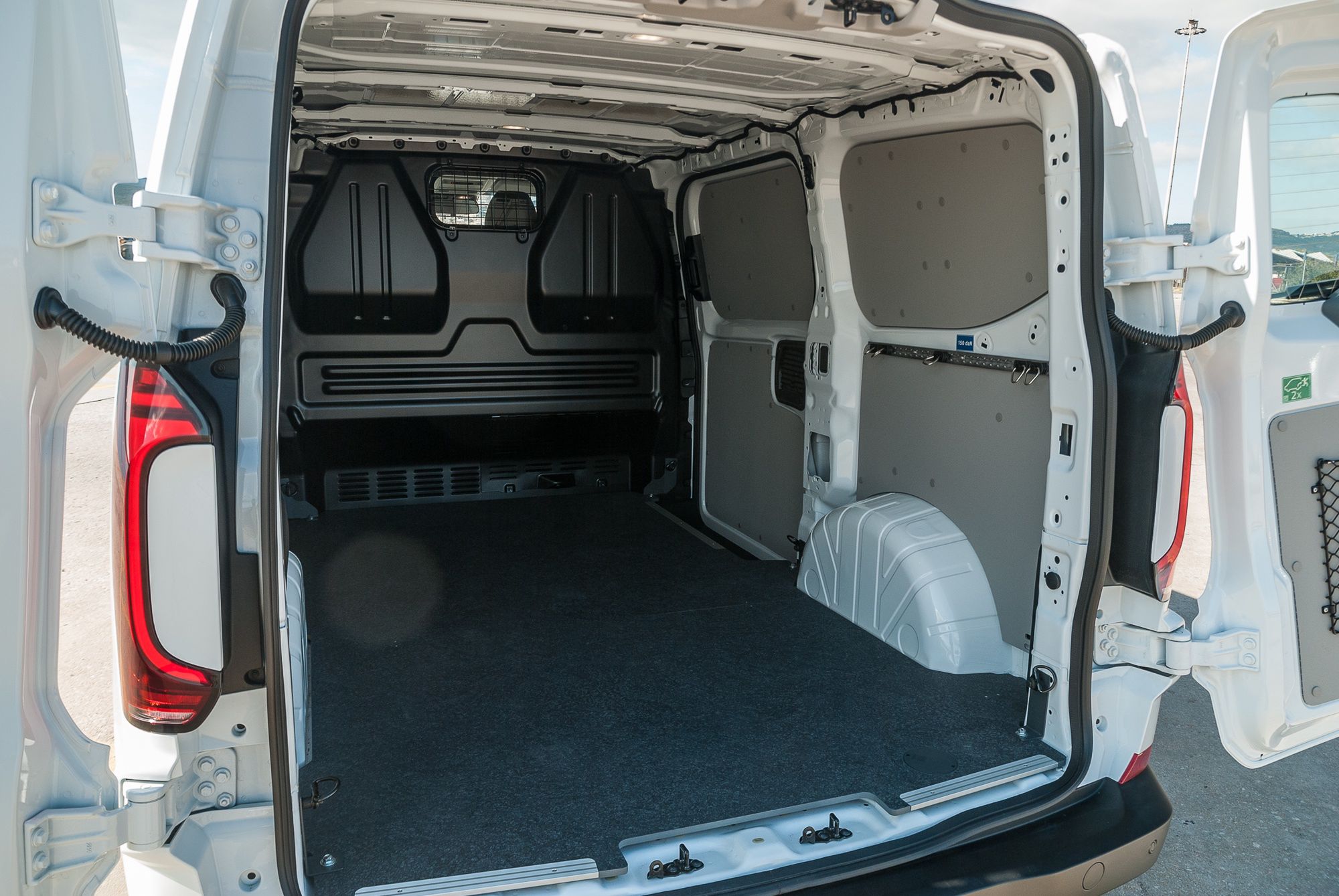 Volkswagen Transporter T7 Furgon