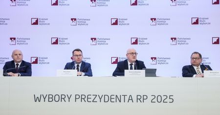 Zamienione głosy Trzaskowskiego i Nawrockiego. Jest ruch PKW