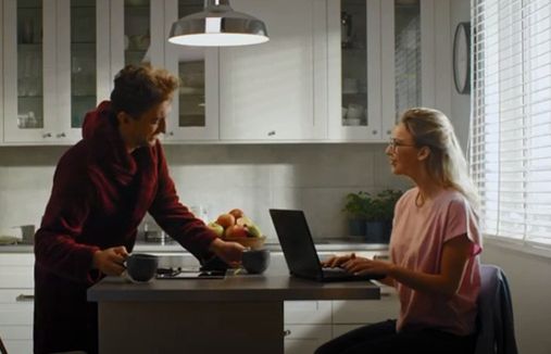 Hoya promuje zdrowe nawyki higieny wzroku