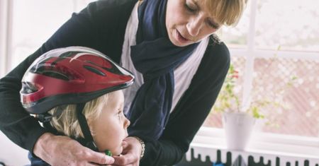 Pierwszy dzwonek, czyli rodzicu, jak przetrwać kolejny rok szkolny i... nie zbankrutować