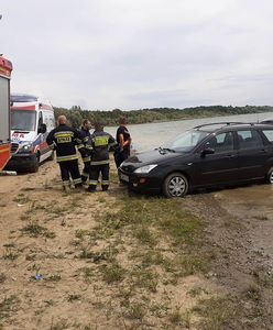 Zalew Słup. Kobieta opalała się na plaży. Przejechał po niej samochód
