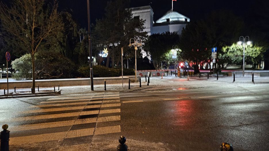 Barierki zniknęły sprzed budynku Sejmu