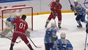 Łukaszenka wyszedł na lodowisko. Oto jak potraktowali go rywale