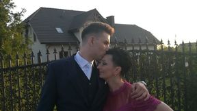 Koronawirus. Mama wspierała go z trybun, on wspiera ją gdy idzie do szpitala. "Jest potrzebna nie tylko w domu"