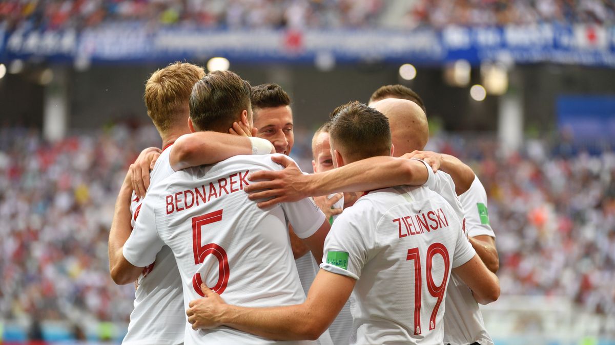 Polacy cieszą się ze zdobytej bramki podczas meczu grupy H piłkarskich mistrzostw świata z Japonią