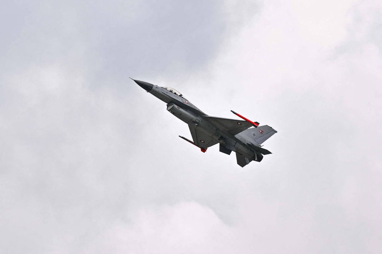 First delivery of F-16s boosts Ukraine's air defence capabilities