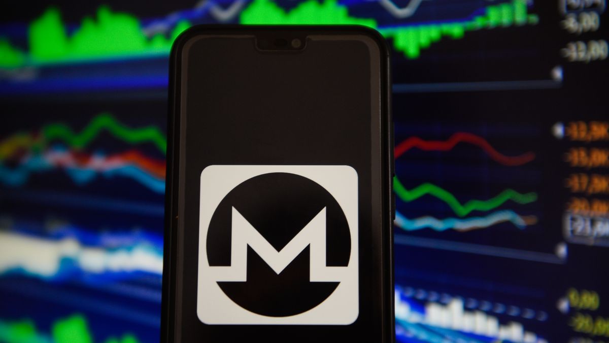 Linux zagrożony. Malware kopie Monero… w imię bezpiecznego internetu ( SOPA Images / Getty)