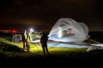 Amerykański balon znaleziony w lesie. Wojsko uspokaja i przypomina o ważnej zasadzie