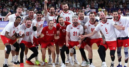 Polscy siatkarze awansowali do półfinału igrzysk! Sukces świętowała z nimi Iga Świątek (FOTO)