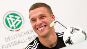 Serie A: Lukas Podolski już chwalony we Włoszech, Mario Gomez w ogniu krytyki