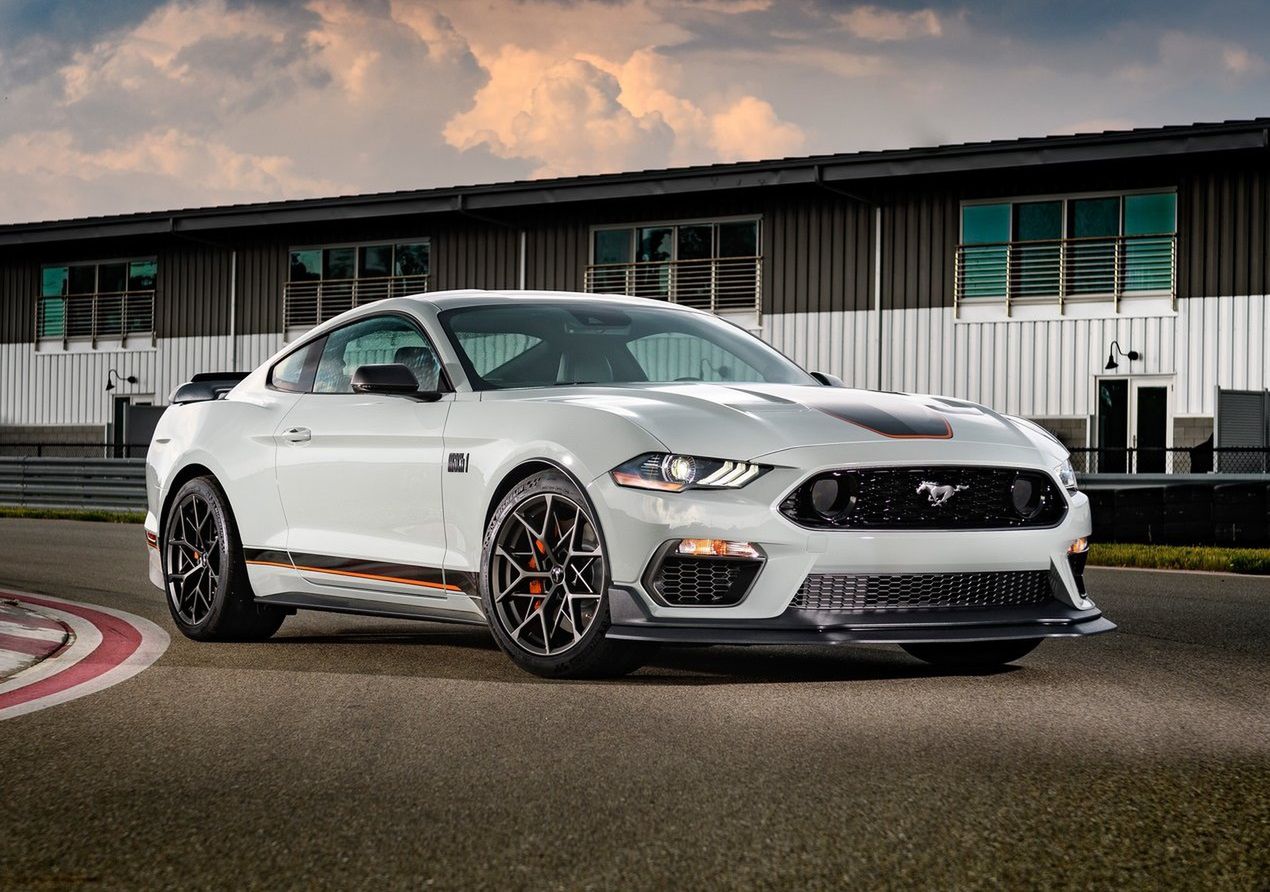 Ford Mustang Mach 1 zawitał do polskich salonów. Cena jest atrakcyjna