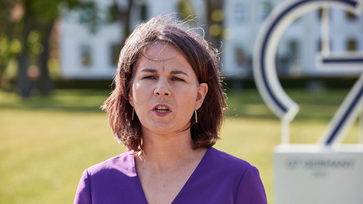 G7 summit of foreign ministers in Germanyepa09942671 German Foreign Minister Annalena Baerbock gives a statement ahead of the G7 summit at Weissenhaus Grand Village Resort in Wangels, Germany, 12 May 2022.  EPA/Georg Wendt / POOL Dostawca: PAP/EPA.Georg Wendt / POOL
