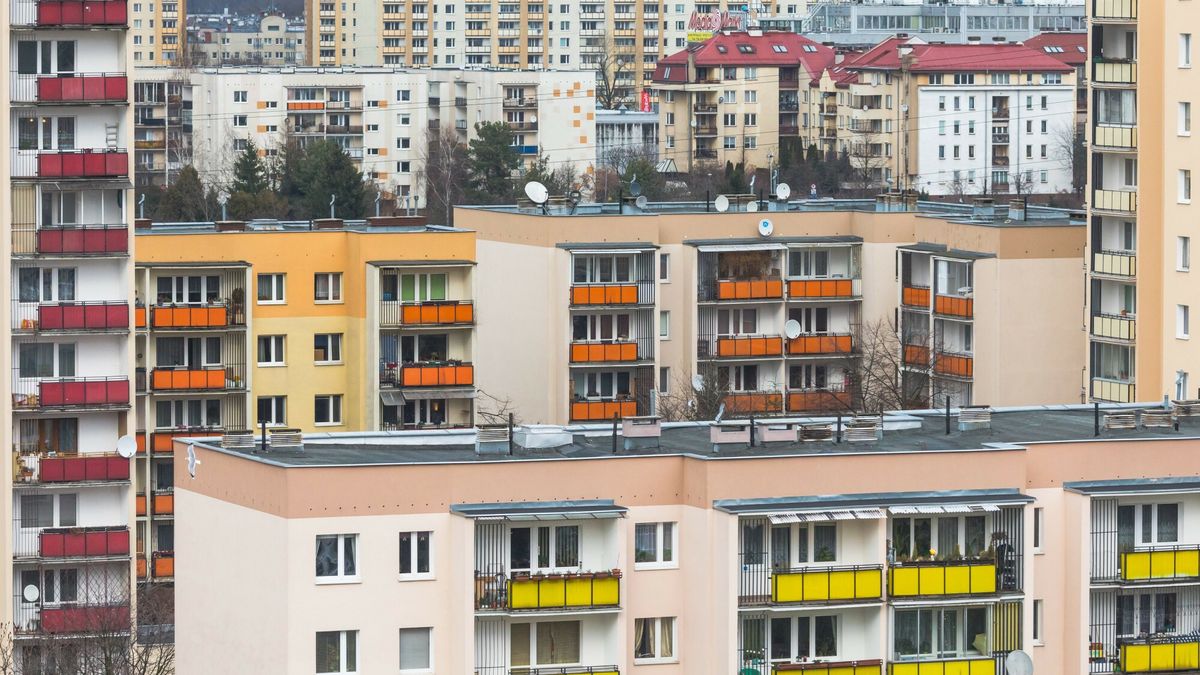 Stock Arkadiusz Zi�?ekfot: Arkadiusz Ziolek/ East News. Warszawa, osiedle Goclaw. 26.12.2018.    n/z Bloki mieszkalne.ARKADIUSZ ZIOLEK