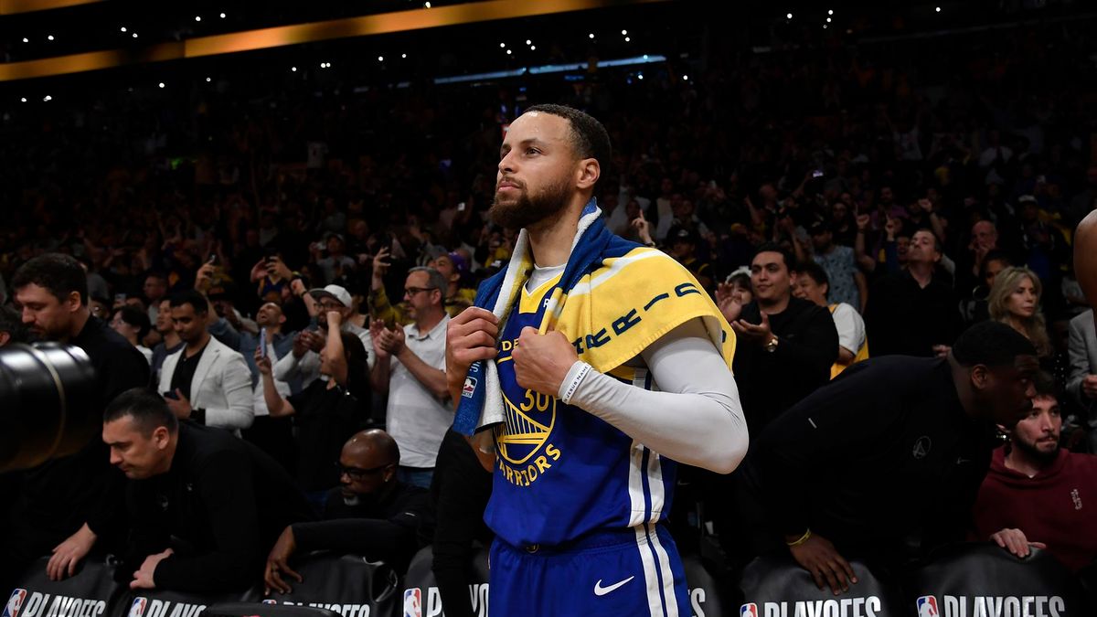 Getty Images / Kevork Djansezian / Stephen Curry