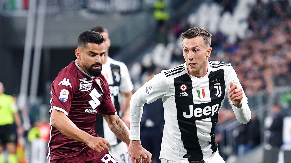 Federico Bernardeschi (z prawej) podczas derbów Turynu