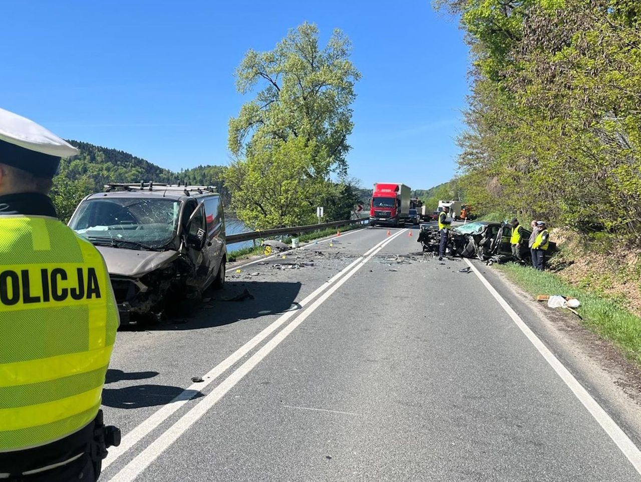 Będzieszyna: Jedna ofiara śmiertelna i pięcioro rannych. Tragiczny wypadek na krajowej 75