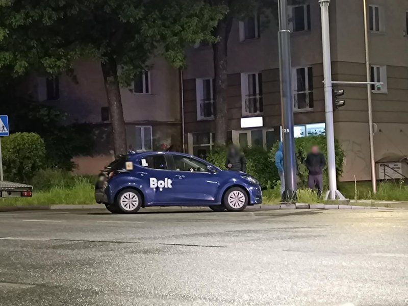 Zdjęcie 2 z 4