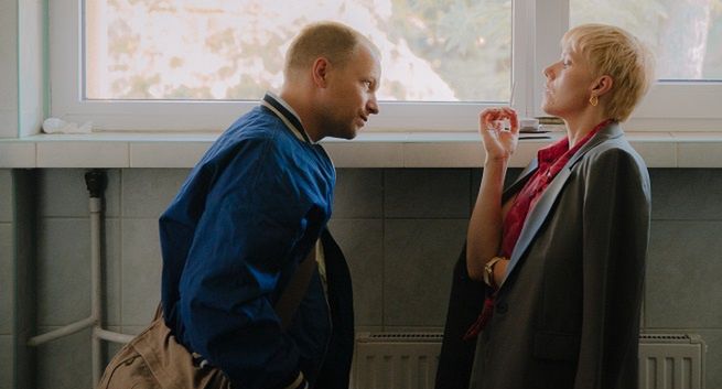 Mężczyzna po przejściach, czyli Paweł Zawadzki w Małomorzu. Recenzja trzeciego sezonu „Belfra” od Canal+