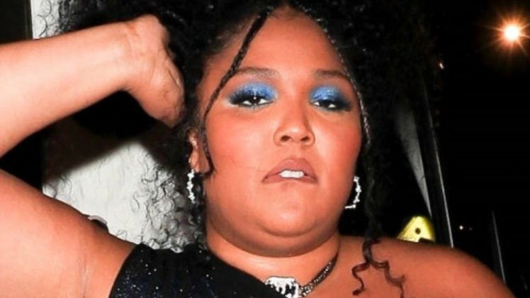 Lizzo pędzi na koncert Drake'a