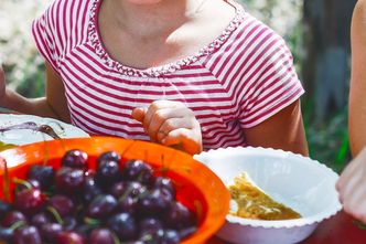 GIS ostrzega: nie kupuj tych naczyń. Udają ekologiczne, są groźne dla dzieci