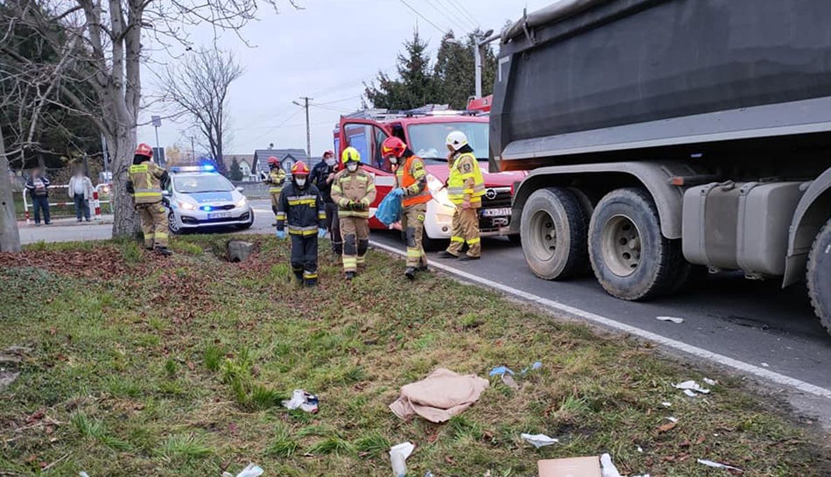 
Ciężarówka przejechała kobiecie po nodze, konieczna była amputacja (wieliczkacity.pl)
