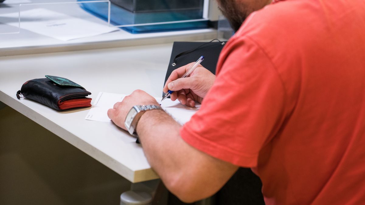 urząd praca urzędnik bezrobotni bezrobocie urząd pracy formularz