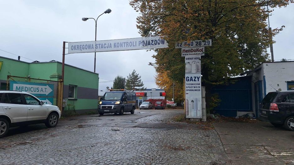 Do tragedii doszło w garażu przy ul. Łęczyckiej 11/13 w Łodzi.