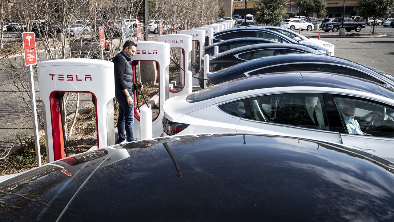 Over 2 million Tesla cars need to be updated.