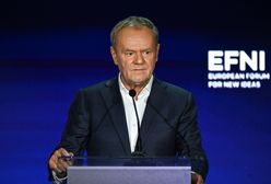 Tusk komentuje atak na biuro PO. Wspomniał o Bąkiewiczu