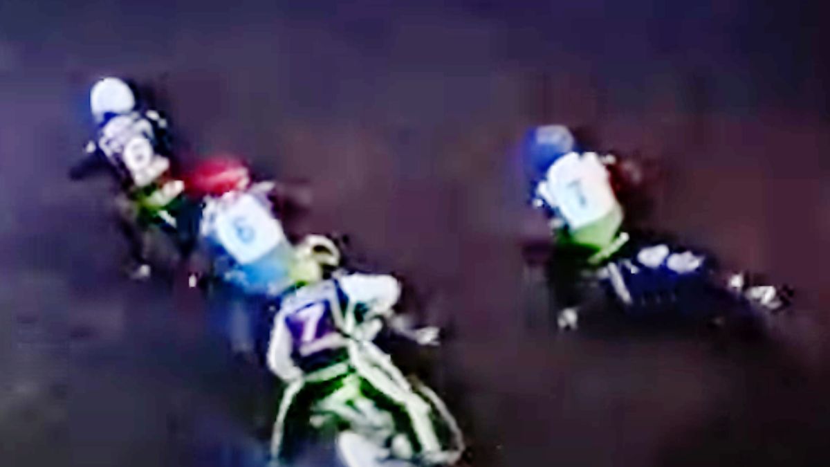 Zdjęcie okładkowe artykułu: YouTube / Oxford Speedway / David Steen w kasku niebieskim
