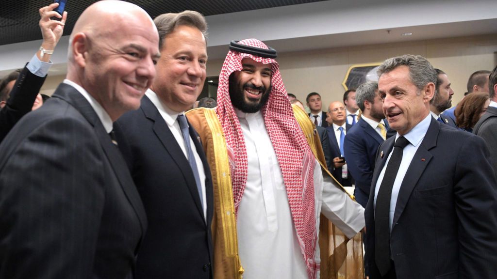 Muhammad bin Salman (w środku)