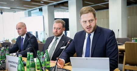 Joński o aferze respiratorowej: ktoś pozwolił Andrzejowi I. robić interesy z państwem