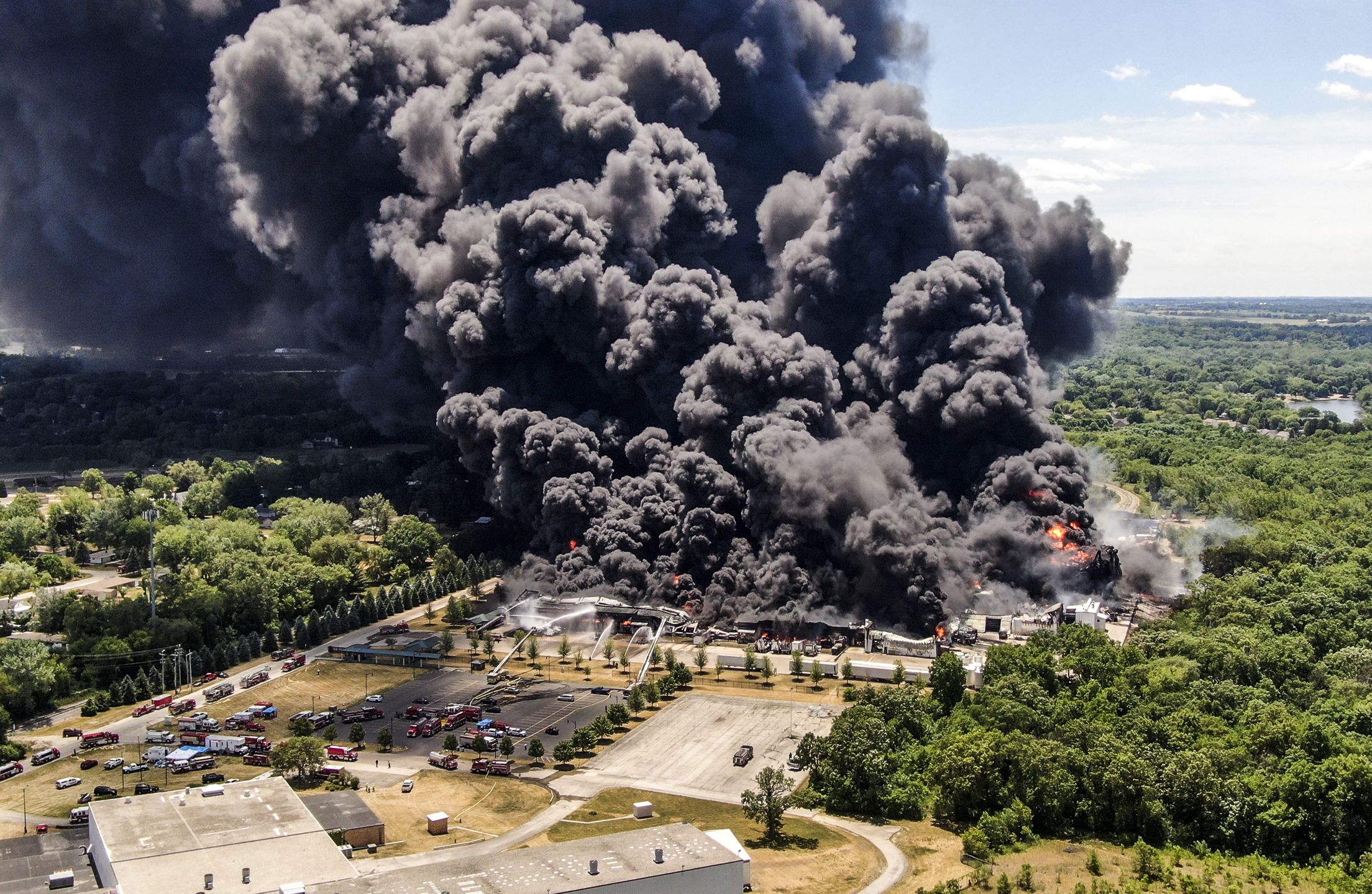 USA. Pożar fabryki chemikaliów. Zarządzono ewakuację