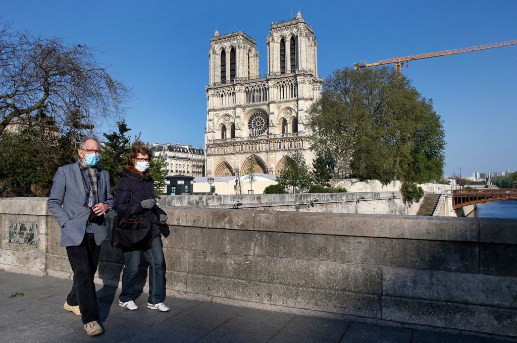 Koronawirus. Francja. Wstrzymane prace nad odbudową Notre-Dame. Zabrzmi dzwon Emmanuel