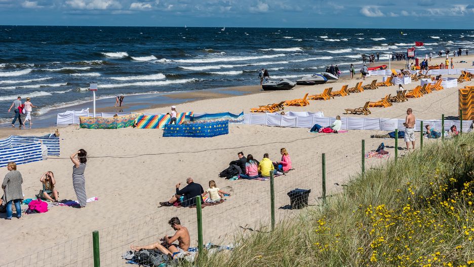 Pogoda plaża bałtyk wakacje świnoujście polskie morze Polska parawany