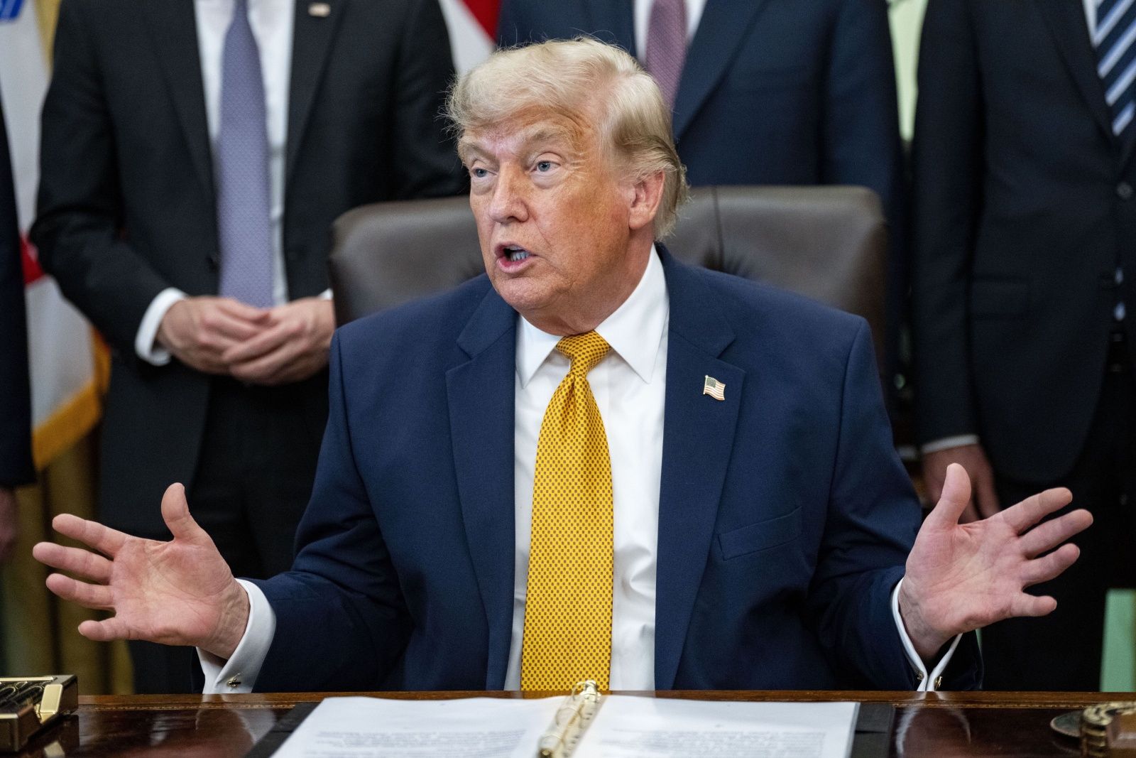 Trump grozi NATO: "Może nie pomożemy Europie z Rosją, skoro wy nie pomagacie nam z Iranem"