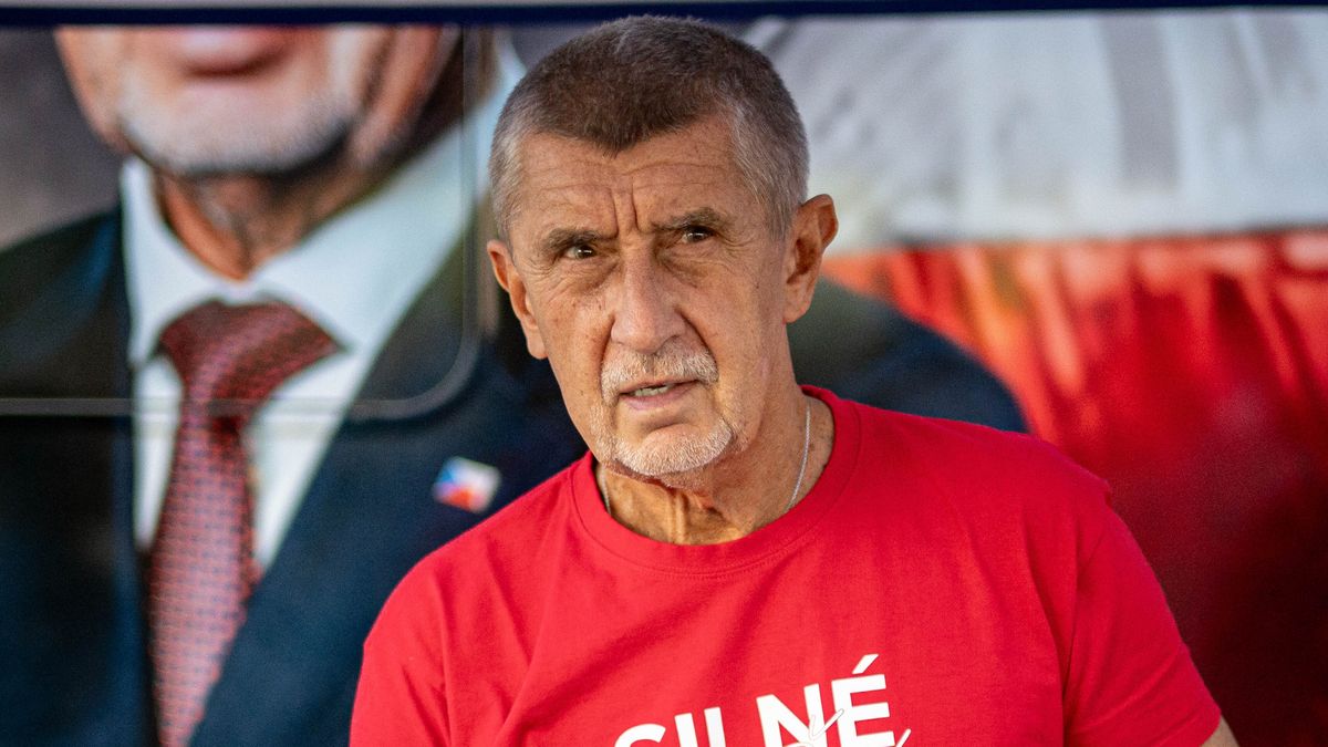OSTRAVA, CZECH REPUBLIC - OCTOBER 4: Andrej Babis leader of ANO movement greets supporters during an election campaign rally in Ostrava, on October 4, in Ostrava, Czech Republic on September 4, 2025. (Photo by Lukas Kabon/Anadolu via Getty Images)