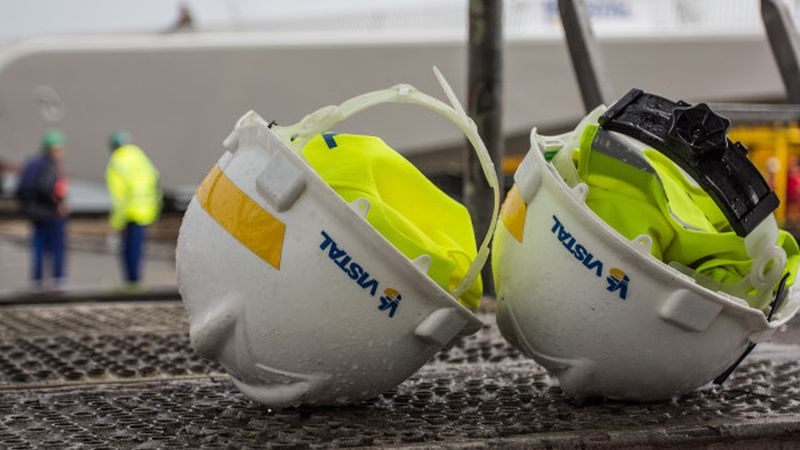 Vistal Gdynia produkuje m.in. konstrukcje mostów, platform wiertniczych, czy też stalowe konstrukcje dla branży energetycznej.