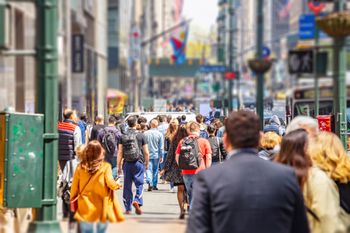 "Nieoczekiwany spadek" nastrojów konsumentów w USA