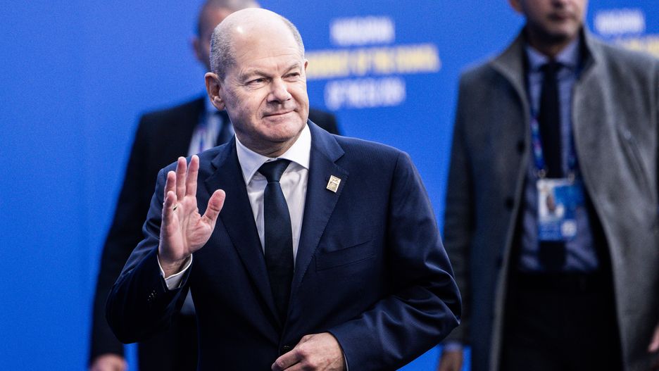 Olaf Scholz, Germany's chancellor, arrives at a European Union summit in Budapest, Hungary, on Friday, Nov. 8, 2024. Prime Minister Viktor Orban kicked off Hungary's six-month EU presidency in July with uncoordinated diplomatic freelancing, which included a meeting with Russian President Vladimir Putin. Photographer: Akos Stiller/Bloomberg via Getty Images