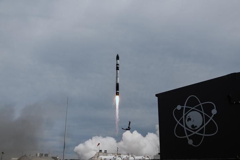 Rocket Lab przejmuje giganta. Szturmem wejdzie na rynek satelitów?