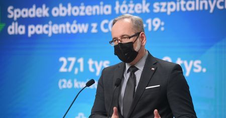 Szczepienie na COVID-19. Nie zarejestrowałeś się? Będzie "rozmowa uświadamiająca"