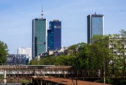 Pokazał menu mini baru z hotelu. Ceny powalają