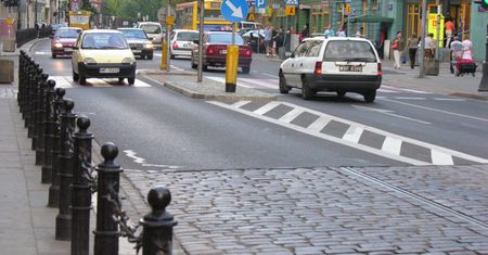 61 ulic z "kocich łbów" pod ochroną. Zastanawiamy się, czy asfalt nie jest lepszy