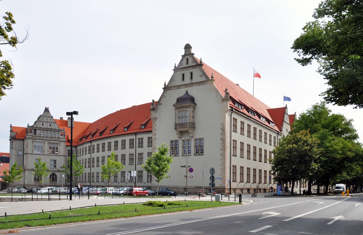 Wrocław. Studia w stolicy Dolnego Śląska. Uczelnie przeżywają oblężenie po wynikach matur