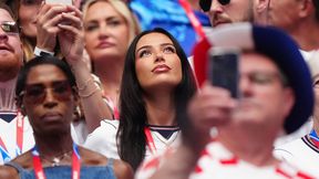 Skradła show na stadionie. Jest kilka lat starsza od partnera