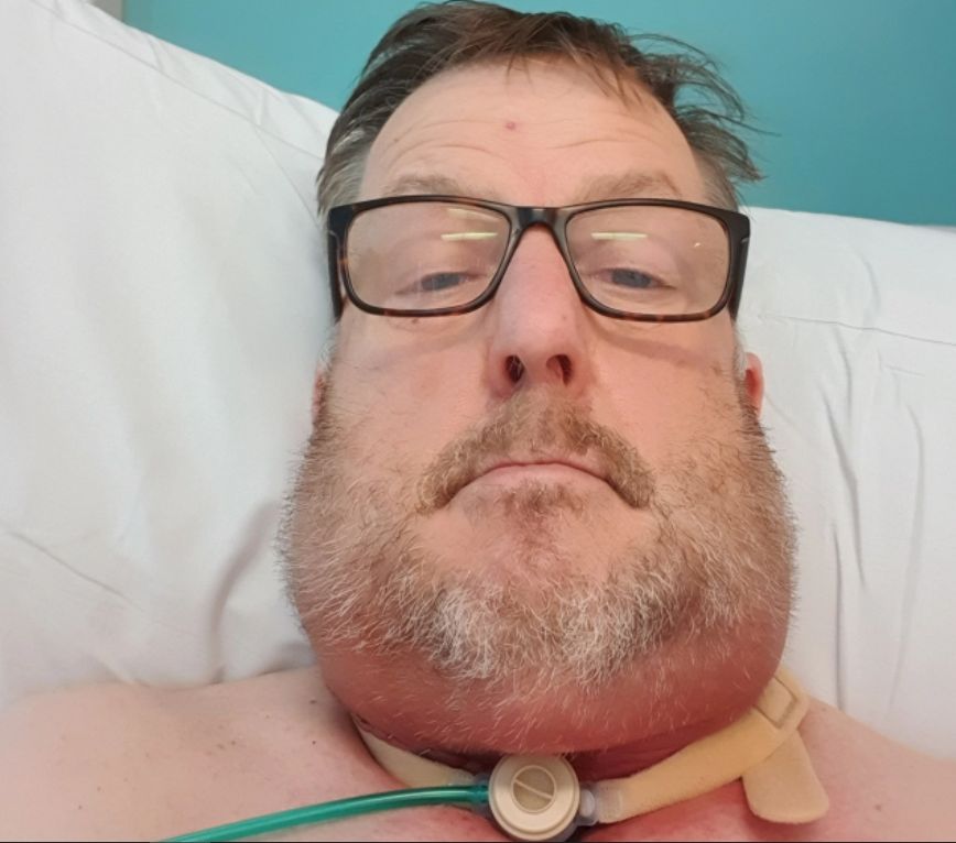 Gdy rak powrócił, lekarze musieli usunąć krtań Richardowi